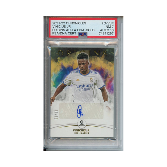 Vinicius-Jr.-Origins-Autograph-La-Liga-Gold-2021-22-Chronicles-PSA-7/-Auto-10-Vorderseite