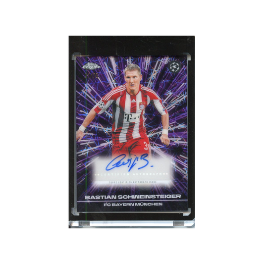 Bastian-Schweinsteiger-Autograph-Purple-Lazer-31/75-Jersey-Number-2025-Topps-Chrome-Vorderseite