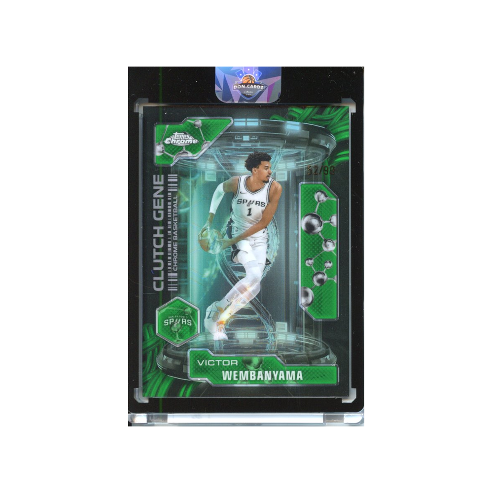 Victor-Wembanyama-Green-Refractor-Clutch-Gene-/99-2025-Topps-Chrome-Vorderseite