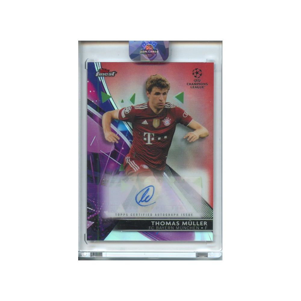 Thomas-Müller-Autograph-Red-/5-2022-Topps-Finest-Vorderseite