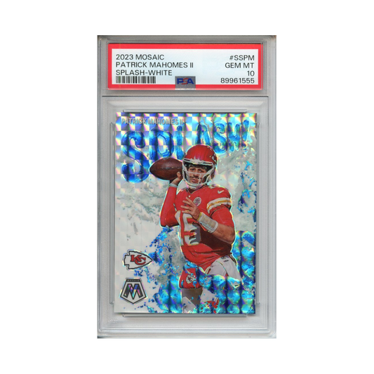 Patrick-Mahomes-II-Splash-White-2023-Mosaic-PSA-10-Vorderseite